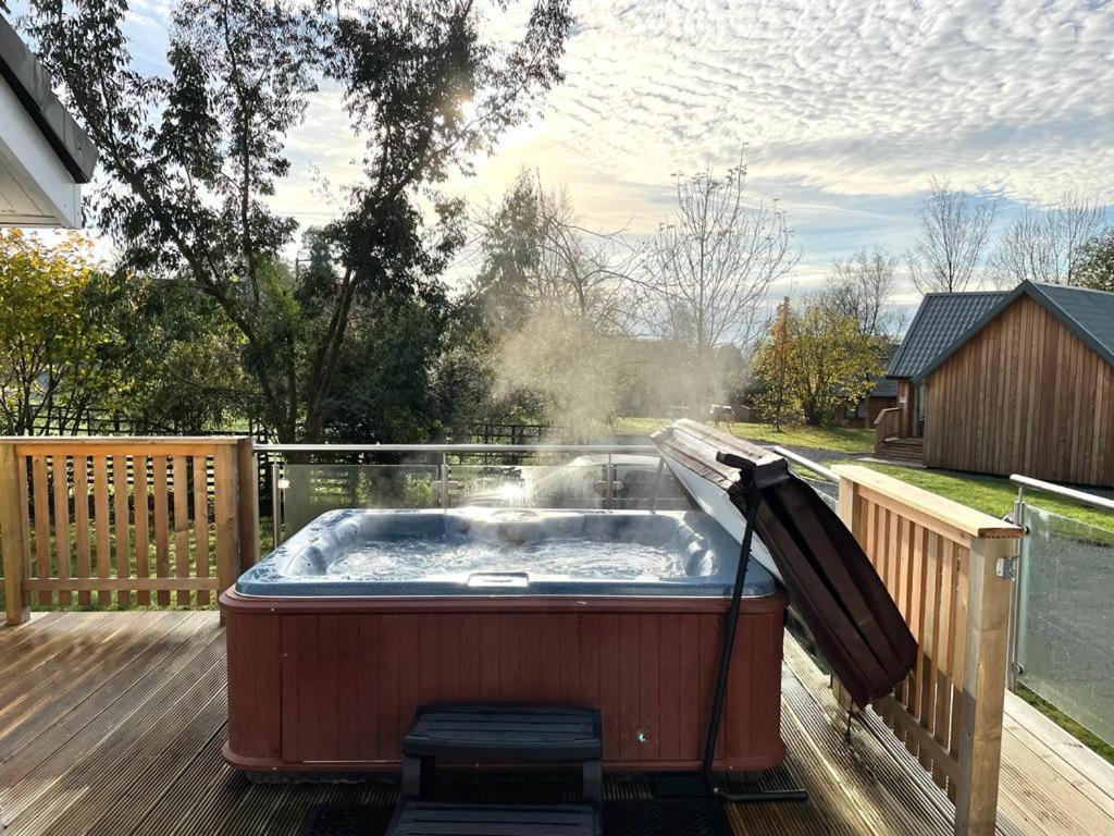 Sparrowhawk Cottage With Hot Tub Newton Stewart Εξωτερικό φωτογραφία