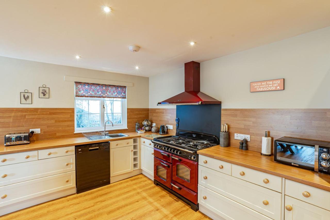 Sparrowhawk Cottage With Hot Tub Newton Stewart Εξωτερικό φωτογραφία
