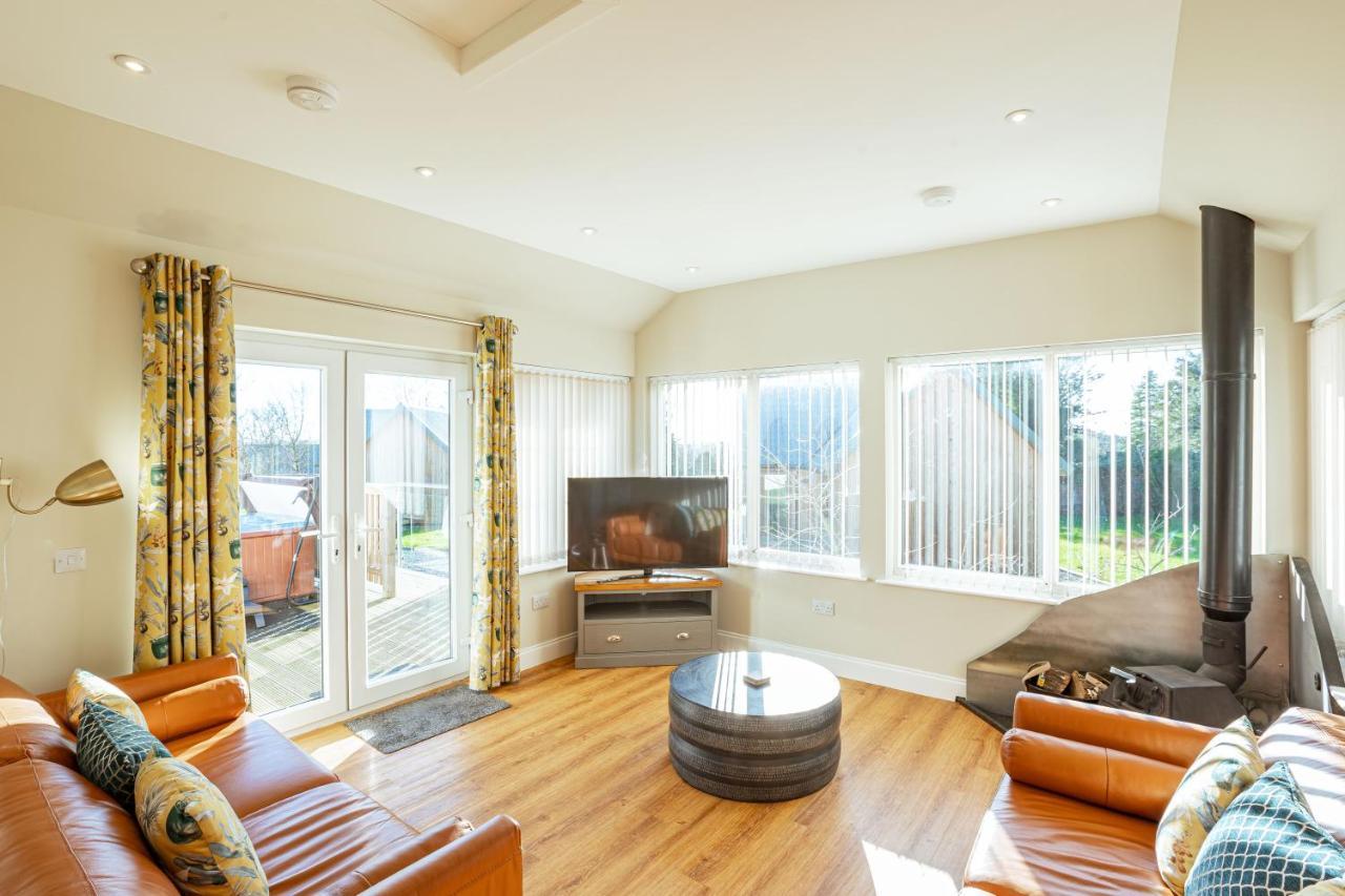 Sparrowhawk Cottage With Hot Tub Newton Stewart Εξωτερικό φωτογραφία